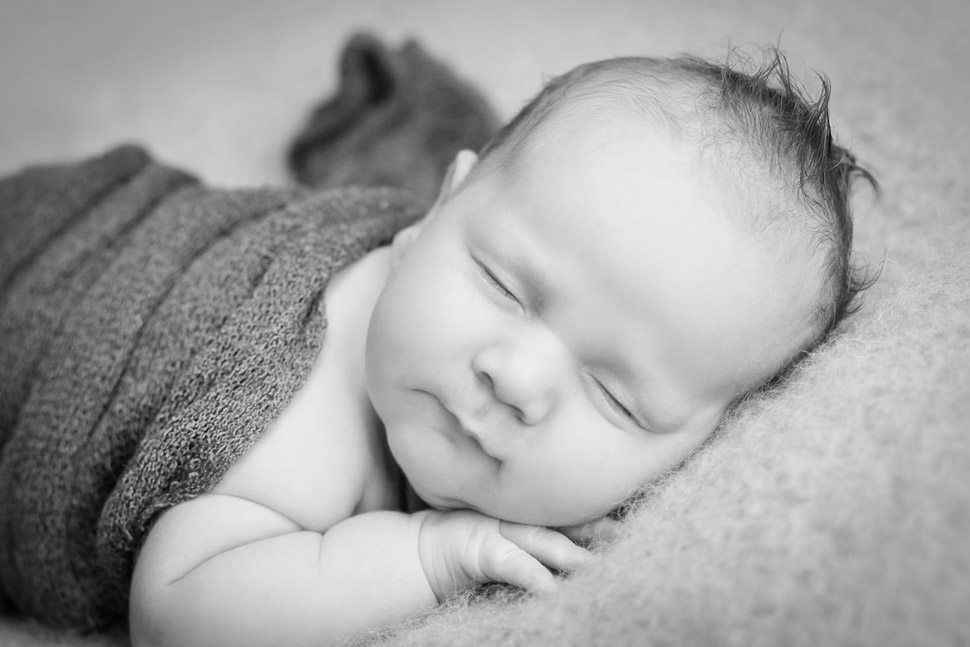 Ruben and his lovely family | Newborn Photography Cambridge