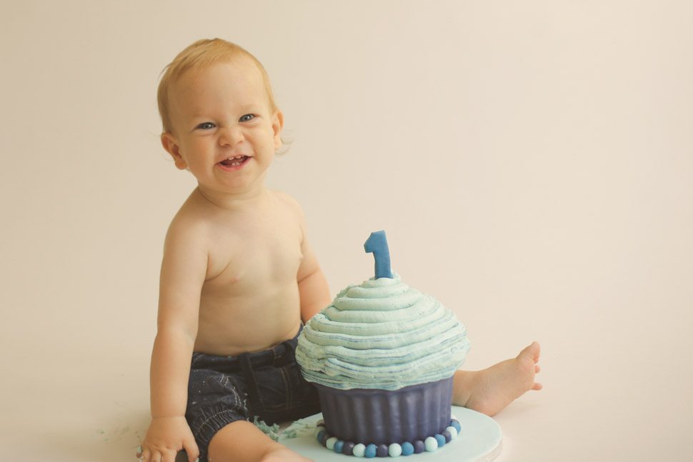 Baby Photography Cambridge | Ruben turns one , let’s smash the cake!